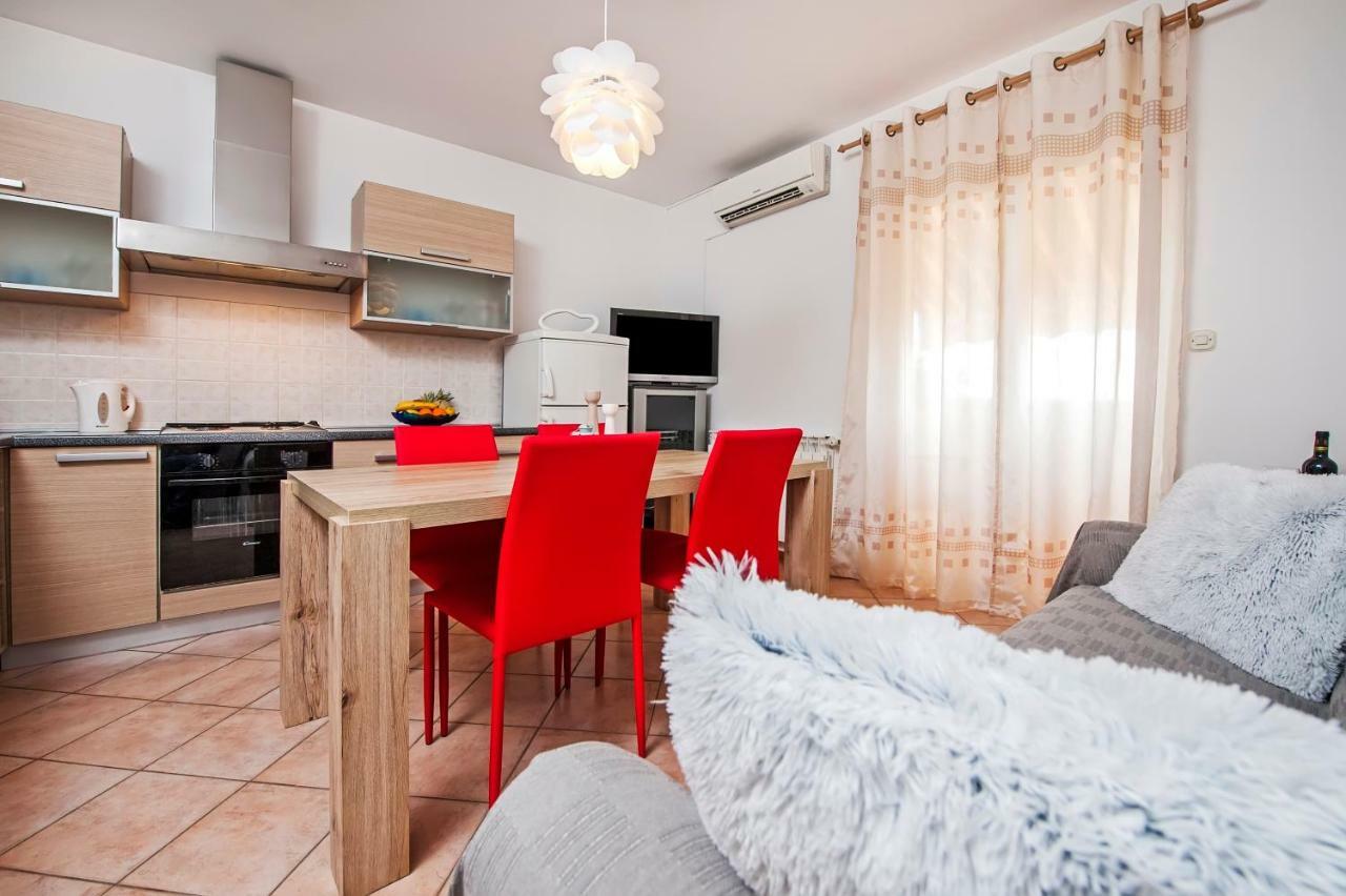 רוביני Apartman Lamanova מראה חיצוני תמונה