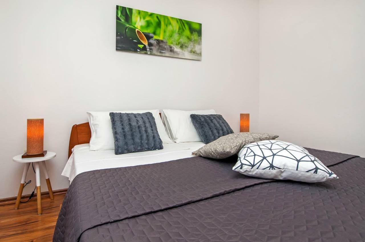 רוביני Apartman Lamanova מראה חיצוני תמונה