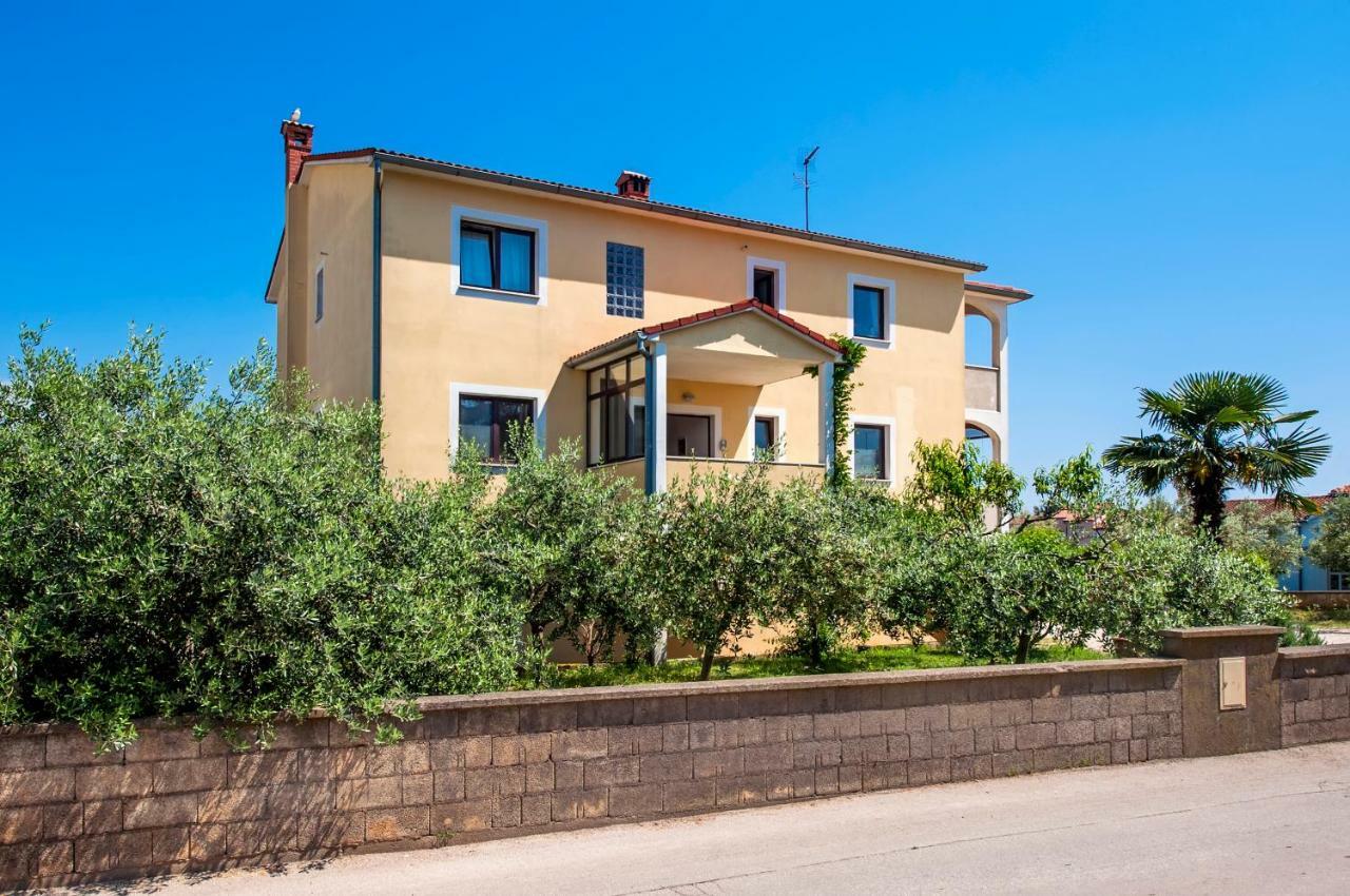 רוביני Apartman Lamanova מראה חיצוני תמונה