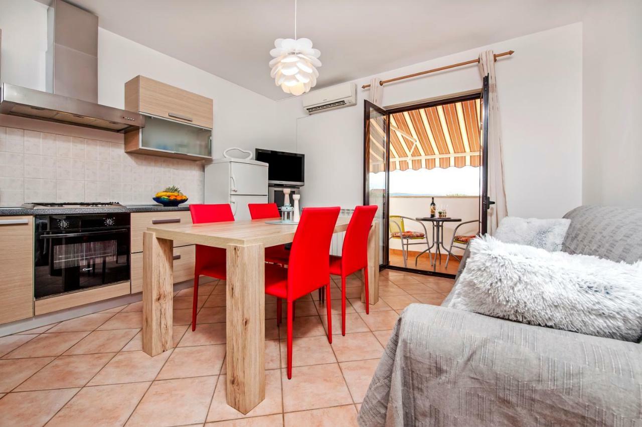 רוביני Apartman Lamanova מראה חיצוני תמונה